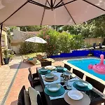& Beach, Pool וילה